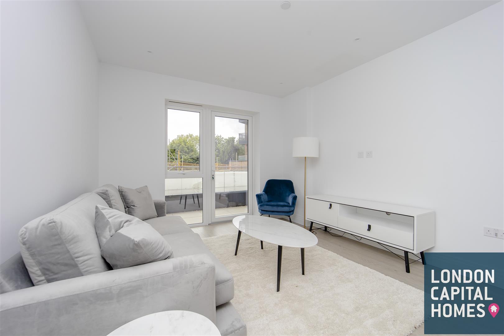 1 bed property in Olivier House, Filmworks Walk, London